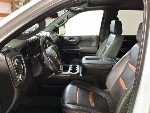 Used 2022 GMC Sierra 1500 AT4 w/ AT4 Premium Package AWD/4WD image 10
