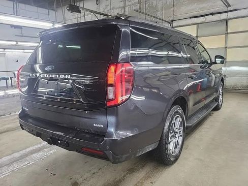 Used 2025 Ford Expedition Max Active AWD/4WD image 2