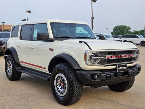 New 2026 Ford Bronco Outer Banks AWD/4WD image 7
