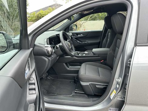 New 2026 Chevrolet Equinox LT image 3