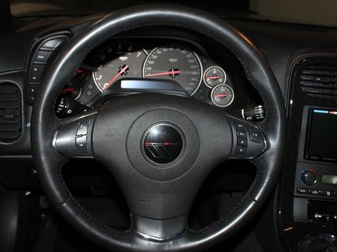 Used 2013 Chevrolet Corvette Grand Sport w/ 2LT Preferred Equipment Group RWD image 6