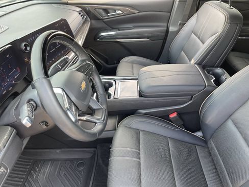 Used 2026 Chevrolet Traverse High Country AWD/4WD image 22