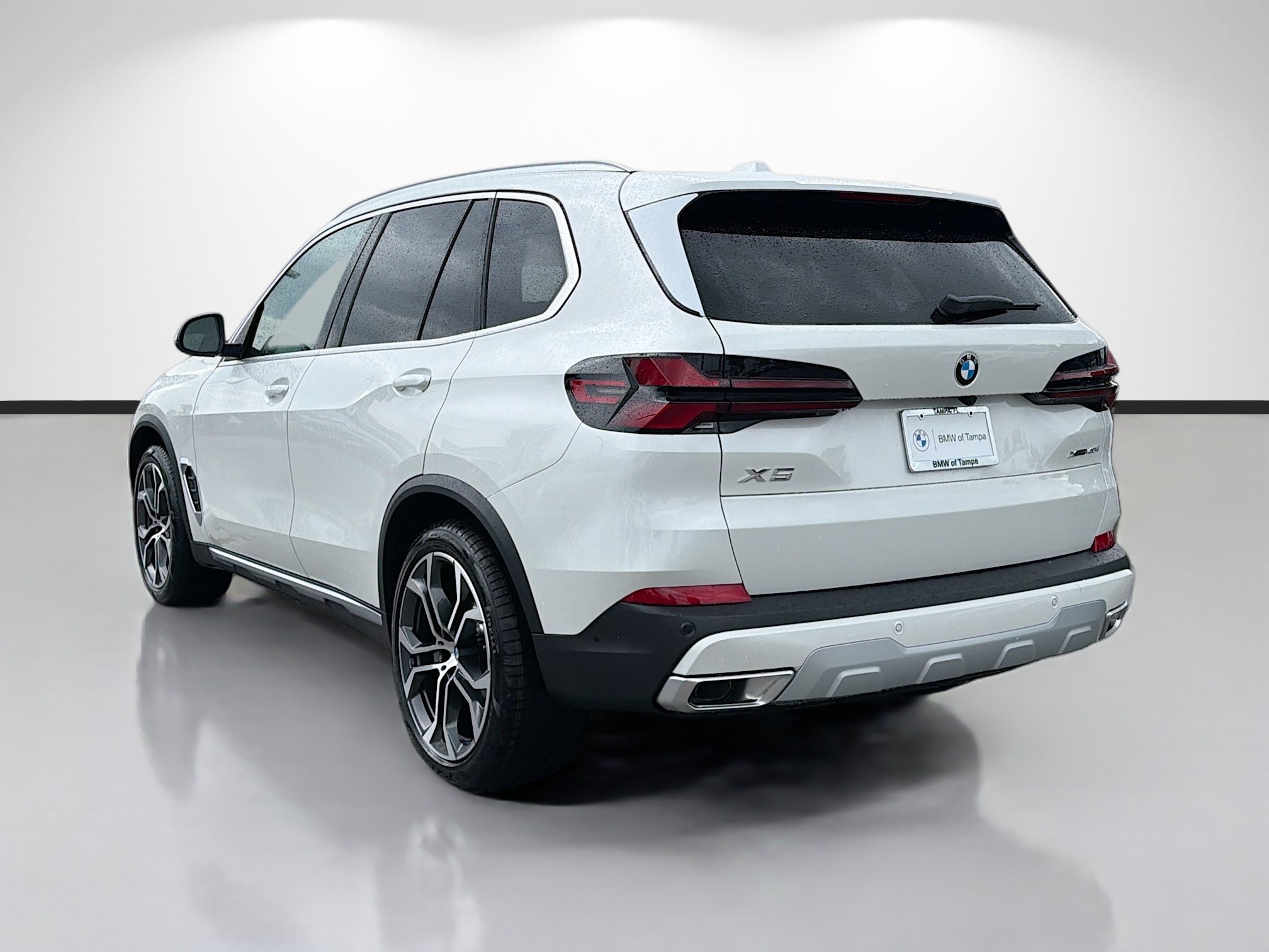New 2026 BMW X5 xDrive40i w/ Premium Package AWD/4WD image 5