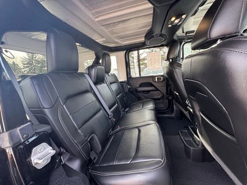 Used 2022 Jeep Wrangler Unlimited Sahara w/ Cold Weather Group image 35