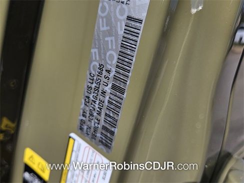 New 2025 Jeep Gladiator Sport image 19