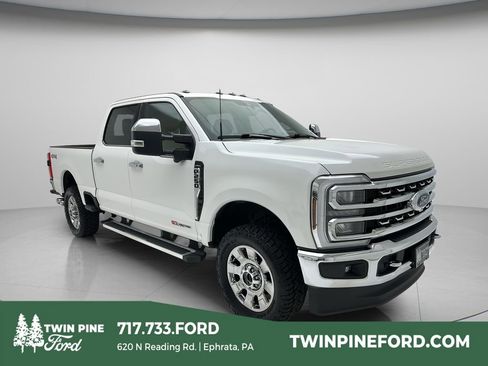 Used 2024 Ford F250 Lariat w/ Chrome Package AWD/4WD image 1