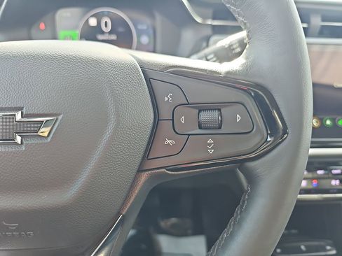 Used 2023 Chevrolet Bolt EUV Premier w/ Sun & Sound Package image 21