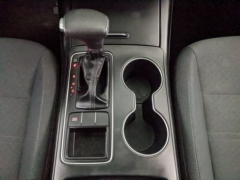 Used 2020 Kia Sorento FWD V6 image 9