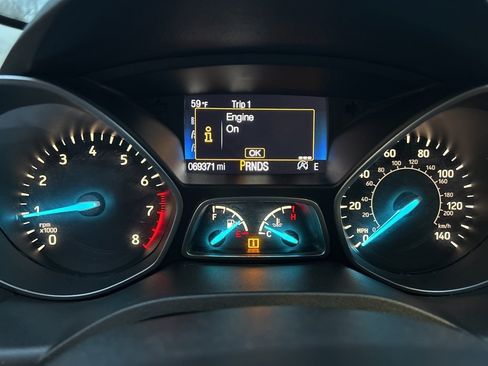 Used 2017 Ford Escape Titanium image 15