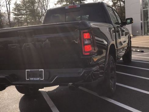 New 2026 RAM 1500 Big Horn AWD/4WD image 7