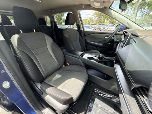 Used 2023 Nissan Rogue SV FWD image 26