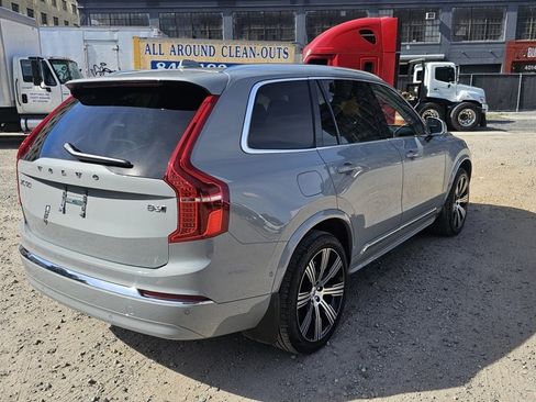 Certified 2025 Volvo XC90 B6 Plus w/ Protection Package image 5