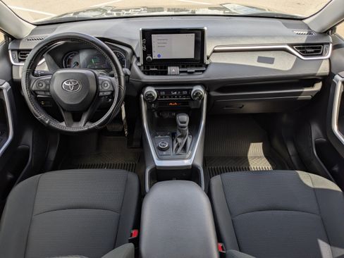 Used 2025 Toyota RAV4 LE image 15