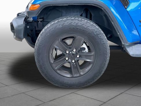 Used 2022 Jeep Wrangler Unlimited Sahara AWD/4WD image 10