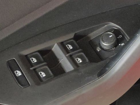 Used 2019 Volkswagen Jetta S w/ Driver Assistance Package image 27