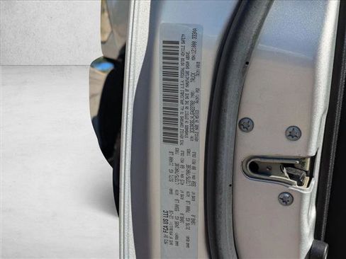 Used 2018 RAM 3500 Tradesman w/ Chrome Appearance Group image 22