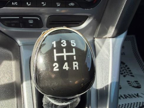 Used 2013 Ford Focus Titanium w/ Titanium Handling Pkg FWD image 21