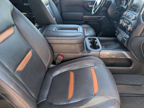 Used 2021 GMC Sierra 2500 AT4 w/ AT4 Premium Plus Package AWD/4WD image 32