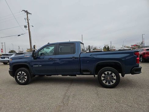 Used 2025 Chevrolet Silverado 2500 Custom w/ Custom Value Package image 5