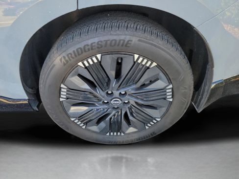 Certified 2025 Nissan Murano Platinum w/ Cargo Package image 60