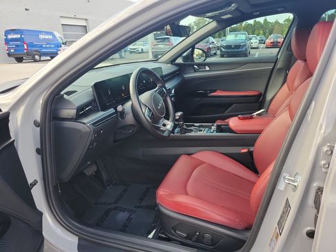 Used 2025 Kia K5 GT-Line w/ GT-Line Premium Package FWD image 15