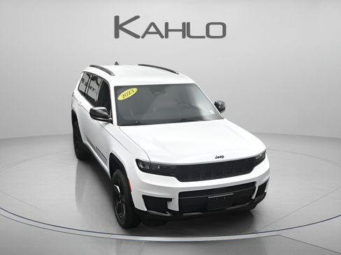 Used 2023 Jeep Grand Cherokee L Laredo AWD/4WD image 26