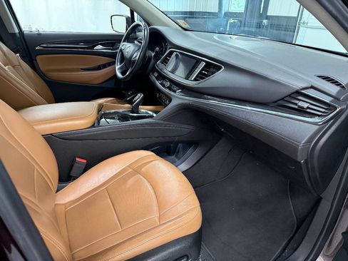 Used 2019 Buick Enclave Essence w/ LPO, Luxury Package FWD image 11