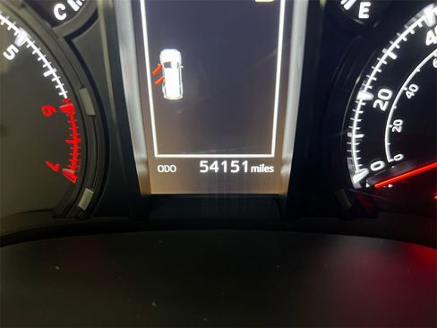 Used 2024 Toyota 4Runner SR5 image 13