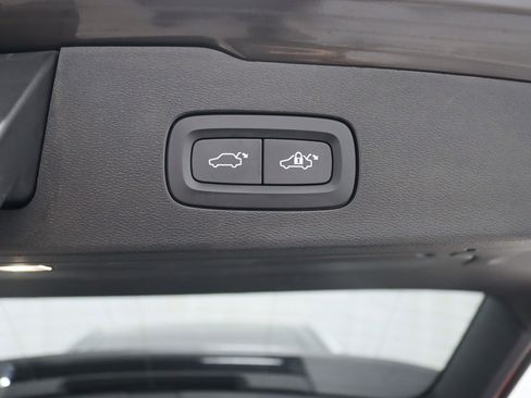 Used 2025 Volvo V60 B5 Cross Country Plus AWD/4WD image 36