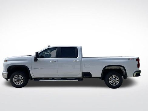 Used 2026 Chevrolet Silverado 2500 LT AWD/4WD image 8
