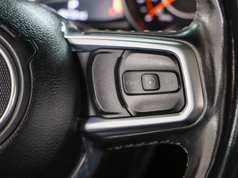 Used 2021 Jeep Gladiator Overland w/ Popular Equipment Package image 16