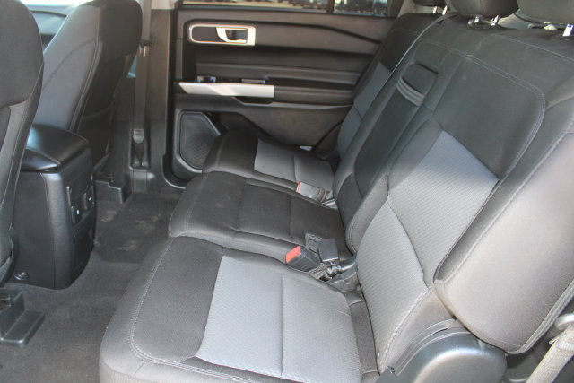 Used 2023 Ford Explorer XLT RWD image 38