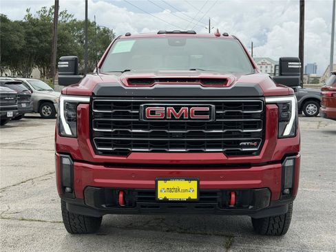 Used 2024 GMC Sierra 2500 AT4 w/ AT4 Premium Plus Package AWD/4WD image 3