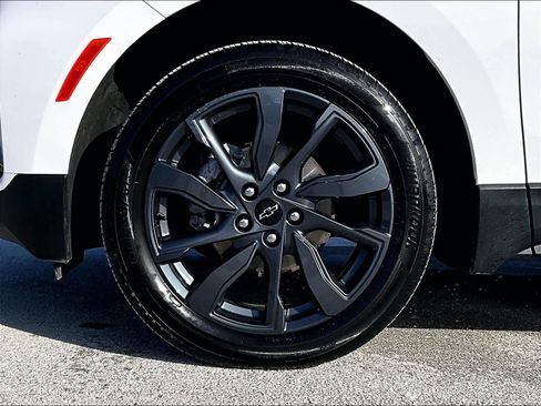 Used 2022 Chevrolet Equinox RS w/ RS Leather Package image 7