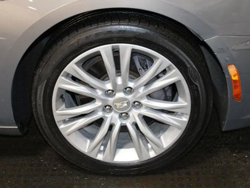 Used 2019 Cadillac XTS Luxury image 25