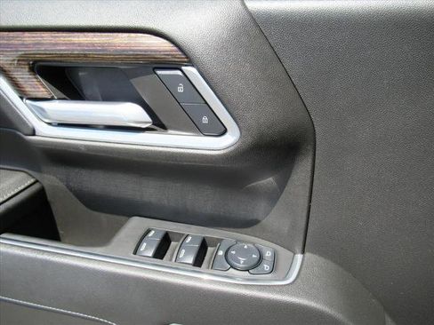 Used 2024 GMC Sierra 1500 Elevation AWD/4WD image 19