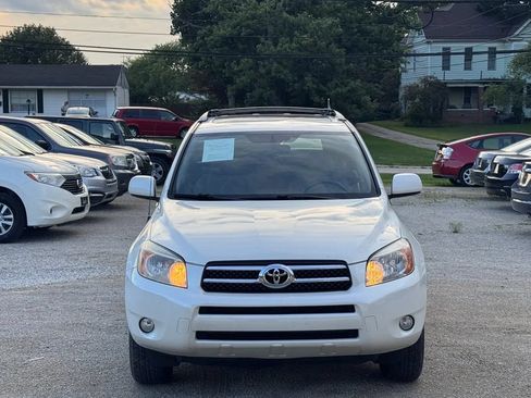 Used 2007 Toyota RAV4 Limited AWD/4WD image 8