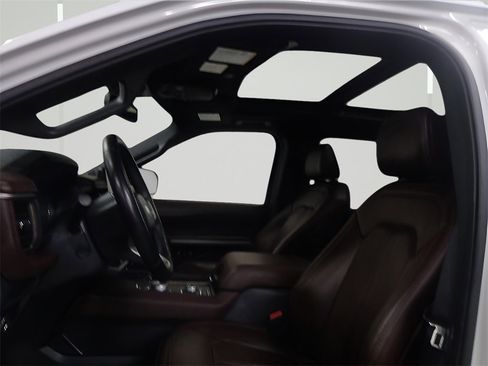 Certified 2024 Ford Expedition Limited image 19