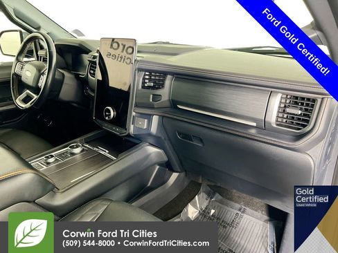 Used 2022 Ford Expedition Platinum image 33