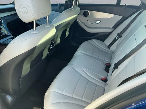 Used 2018 Mercedes-Benz C 300 Sedan w/ Premium Package image 15