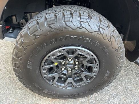 Used 2025 Ford F150 Raptor w/ Equipment Group 803A Raptor R AWD/4WD image 11