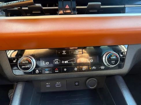 Used 2023 Mitsubishi Outlander SEL AWD/4WD image 22