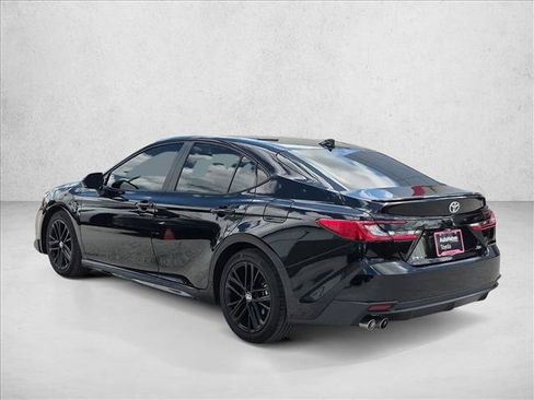 Used 2026 Toyota Camry SE FWD image 8