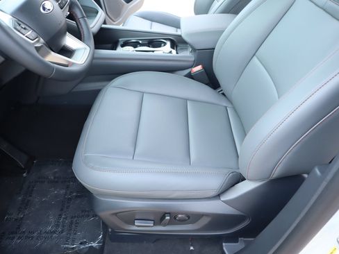 New 2026 Ford Explorer Active w/ Active Comfort Package RWD image 12