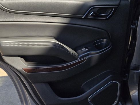 Used 2018 GMC Yukon SLT w/ Open Road Package image 14