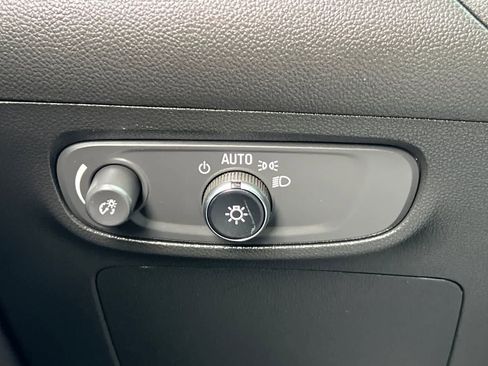 Used 2025 Buick Encore GX Sport Touring w/ Experience Buick Package AWD/4WD image 32