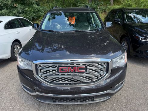 Used 2018 GMC Acadia Denali w/ Technology Package FWD image 6