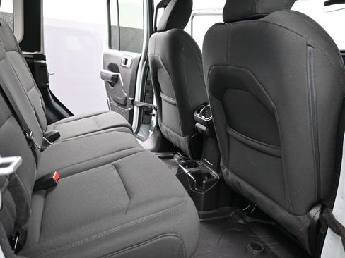 Used 2023 Jeep Wrangler Sport image 17