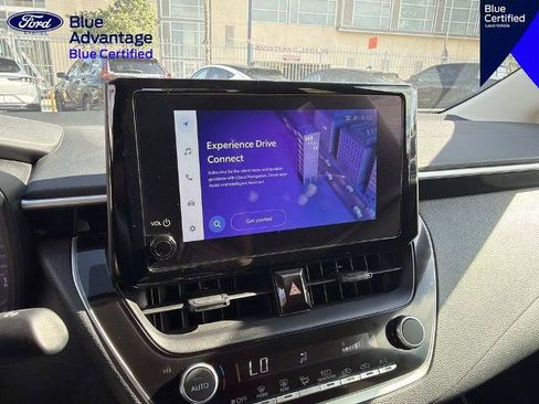 Used 2025 Toyota Corolla LE FWD image 21