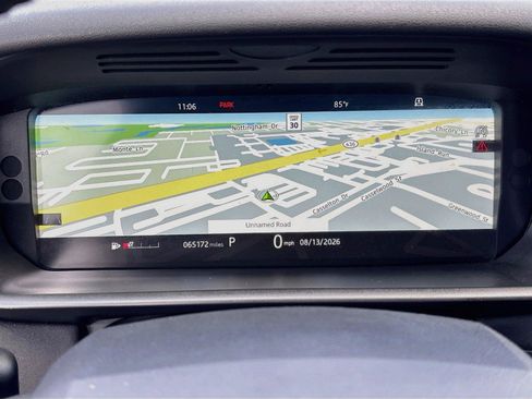 Used 2019 Land Rover Discovery SE AWD/4WD image 12